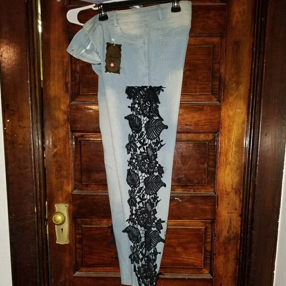 Lace side see through jeans - Picture 2 of 3